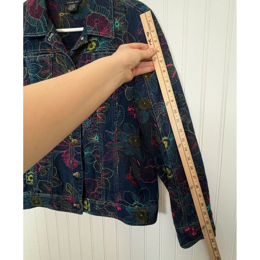 Boho Floral Embroidered Denim Jacket M Hippie Festival Maximalist Artsy Colorful